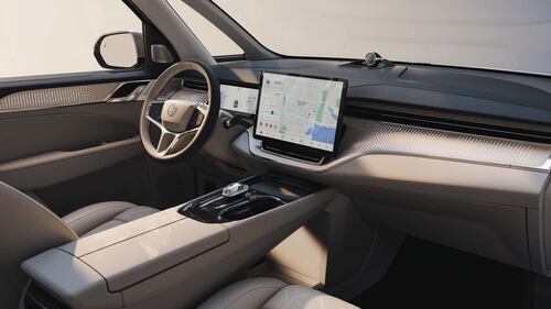 Volvo EM90, guarda tutte le foto 12