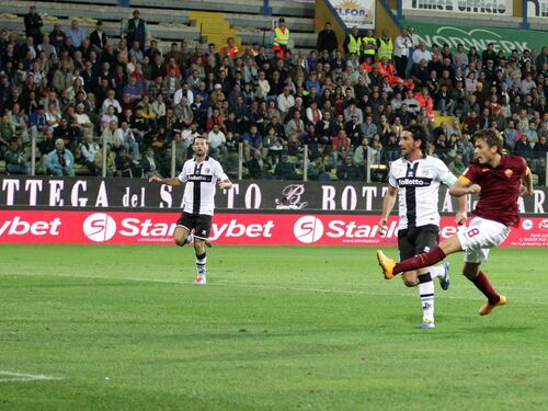 Totti torna in cattedra Ljajic&Pianic coppia gol