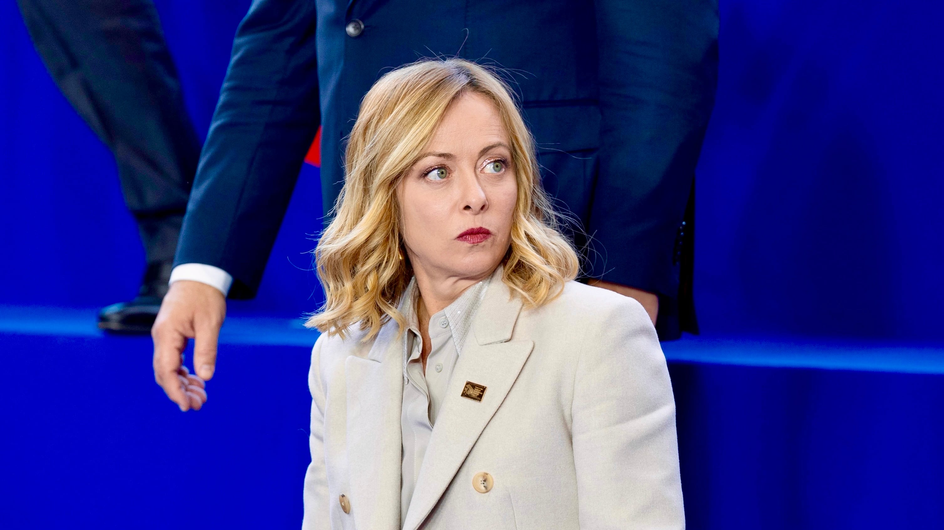 "Difendiamo i lavoratori, la sinistra al caviale no". Giorgia gela le critiche per la battuta sulla salute