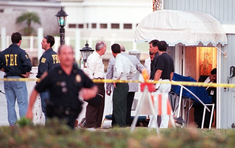 L'ingresso della casa galleggiante in cui Cunanan si suicidò