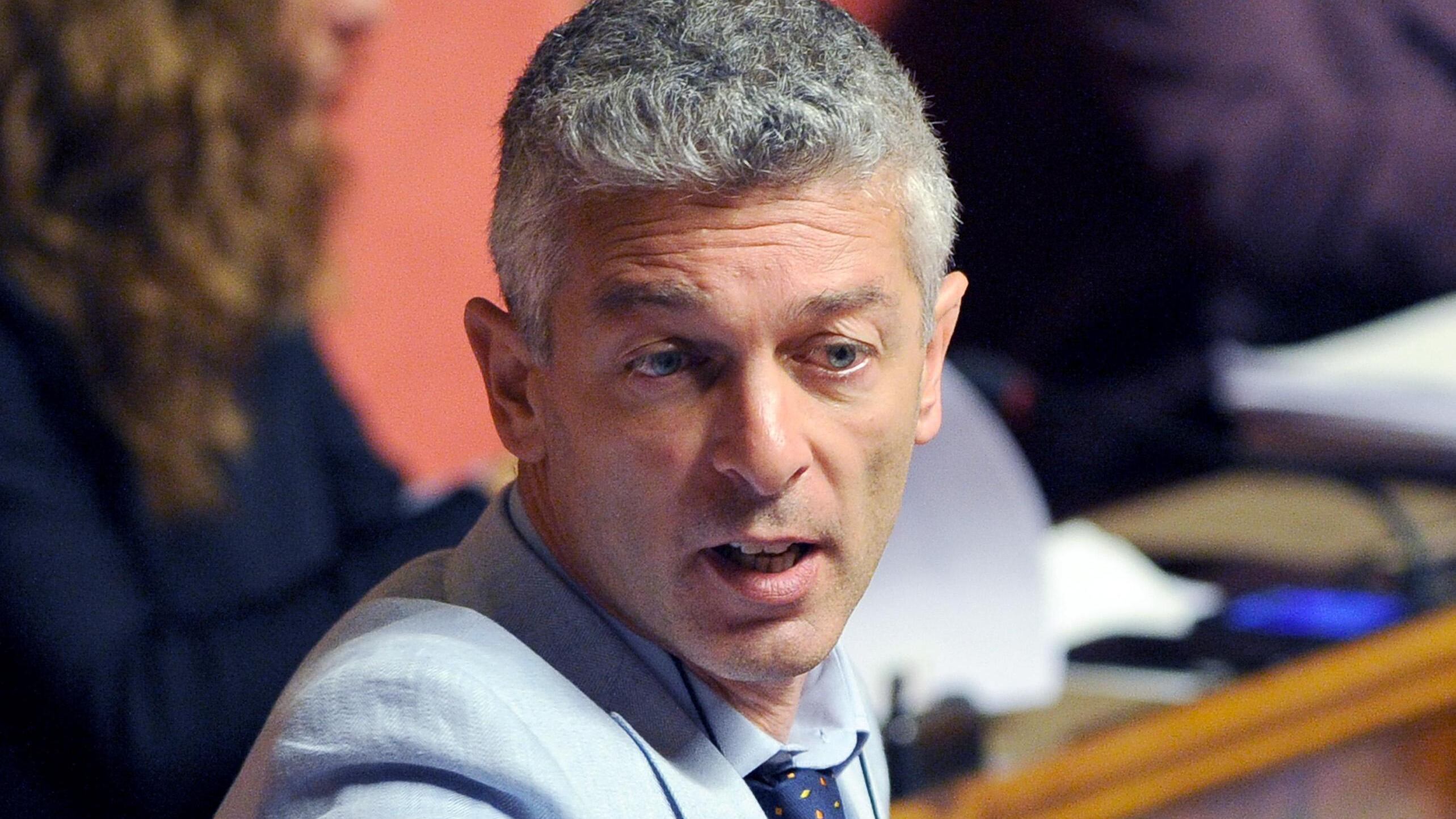 Decadenza, i Cinque Stelle presentano una proposta per cambiare il regolamento