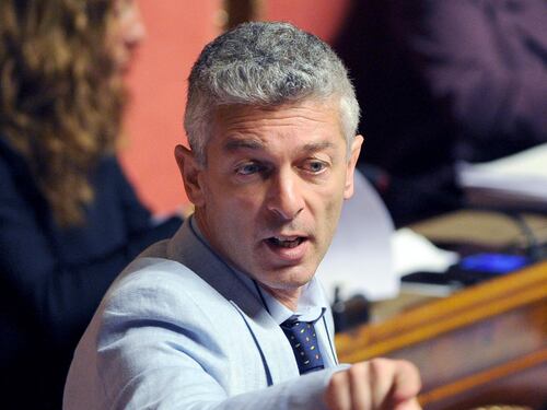 Decadenza, i Cinque Stelle presentano una proposta per cambiare il regolamento