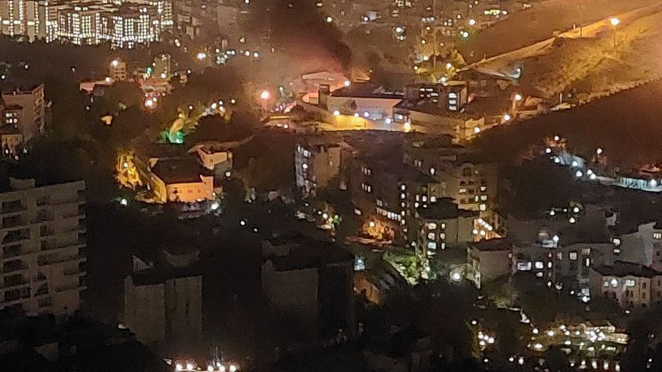 Teheran, spari e fiamme nel carcere dove è imprigionata Alessia Piperno