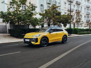 Nuova Volkswagen T-Roc, primo contatto: guarda la gallery 5