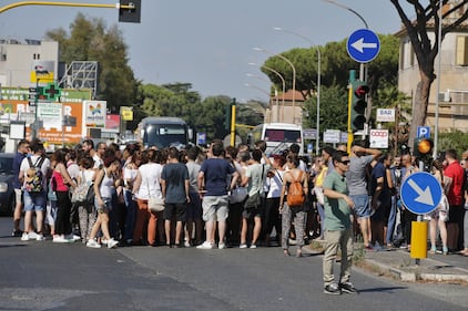 Protesta dei candidati a Roma 5