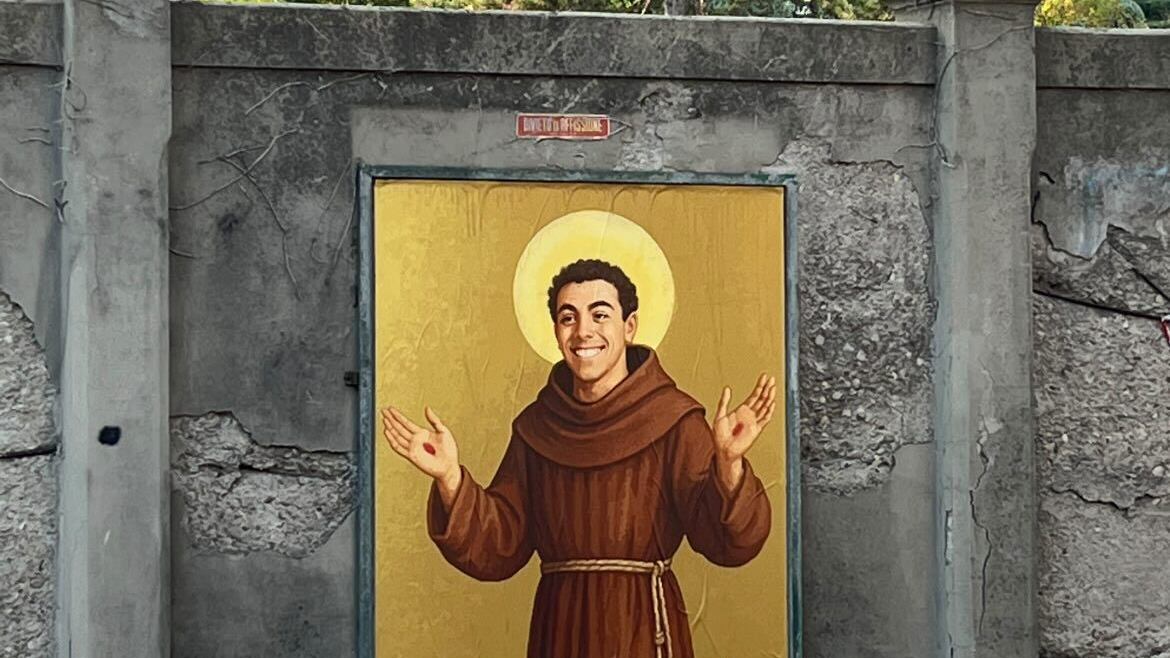 "San Luigi". A Bologna spunta un poster che celebra il killer Mangione: "Solita sinistra che fomenta odio"