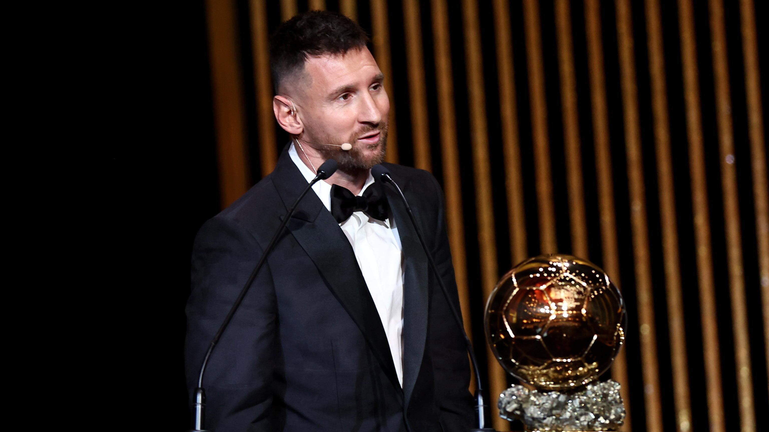 Pallone d'Oro, Messi trionfa davanti a Haaland e Mbappé