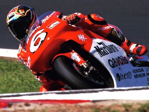 Il debutto da record di Max Biaggi: pole e vittoria a Suzuka 1998