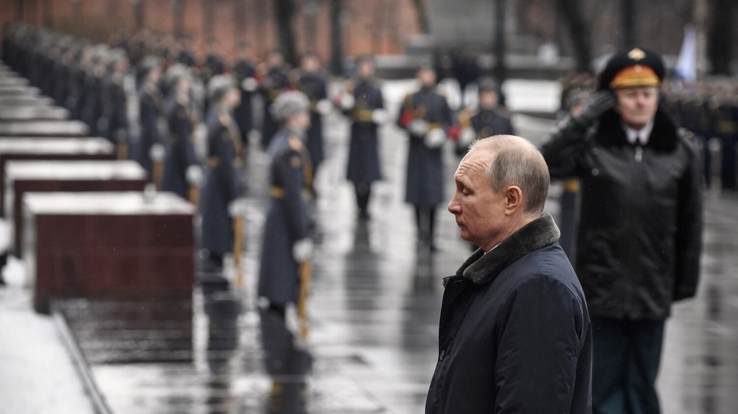 Putin rivela: "C'era un piano per sostituirmi con una controfigura"
