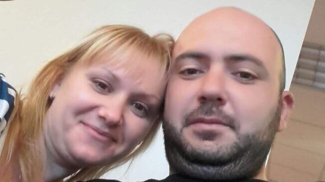 Uccide la moglie a coltellate davanti al figlio di 4 anni