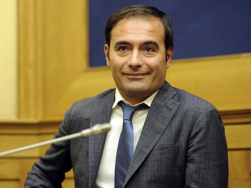 "Chiedo al governo di intervenire: norme anti islamizzazione a scuola"