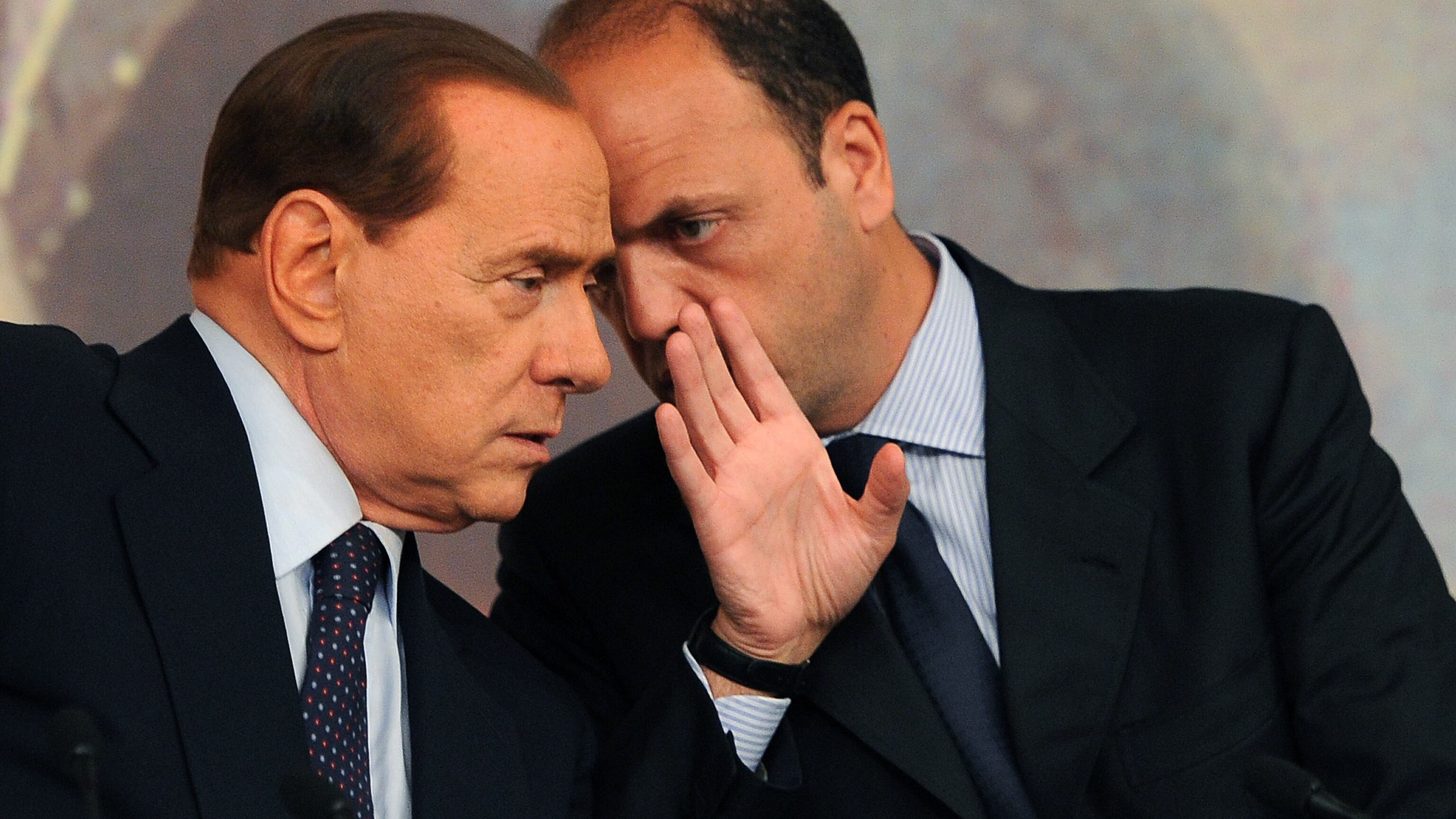Il pressing delle colombe: Silvio, fai il padre nobile