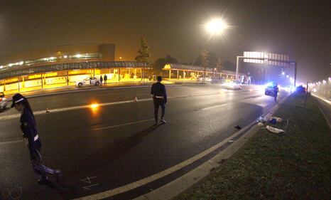 Incidente in via Famagosta, morta donna incinta e un bimbo 6