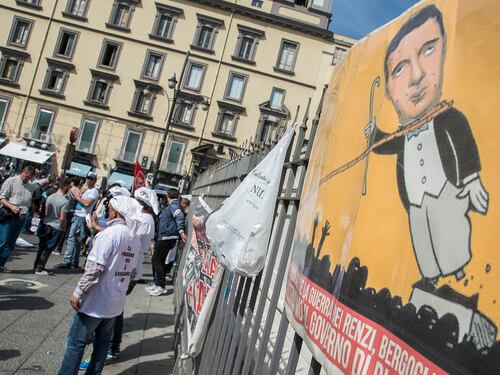"Napoli sfiducia Renzi"