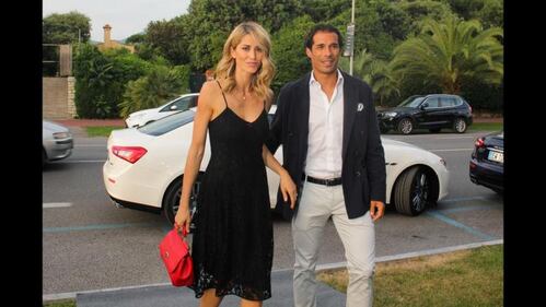 Elena Santarelli sexy in spiaggia 39