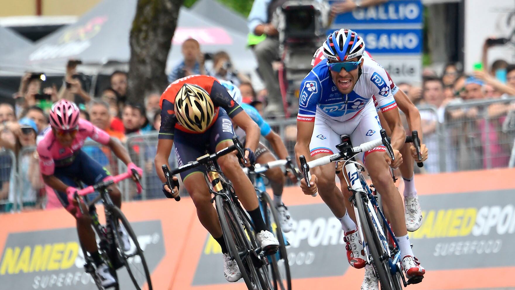 Il Giro all'ultimo giro Dumoulin resiste e punta tutto sulla crono