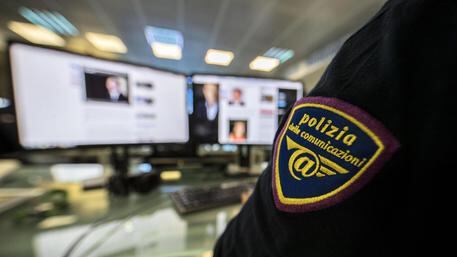 "La polizia vi sta cercando...": attenzione alla truffa di Natale