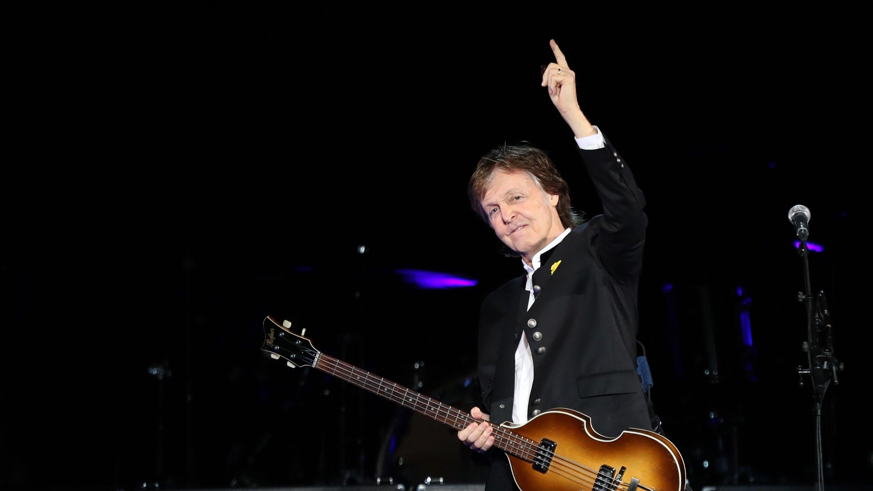 Orrore, i Beatles artificiali. McCartney: "Pronto un brano grazie all'Ai"