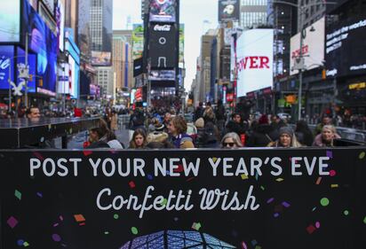 New York, i coriandoli dei desideri per il capodanno a Times Square  4