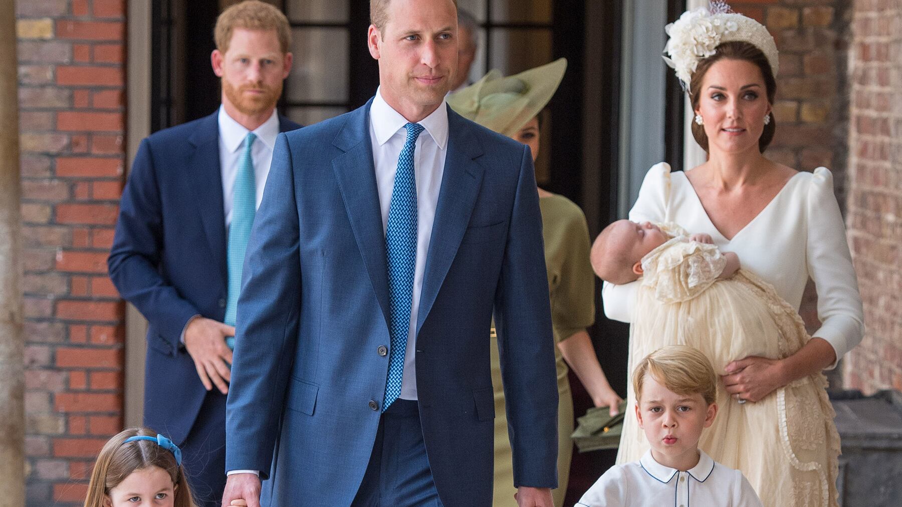 Il rigido protocollo reale vale anche per George e Charlotte