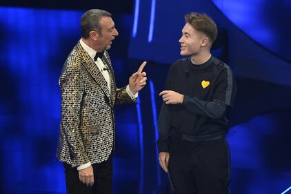 Sanremo 2024: ecco il look della terza serata del Festival di Alfa 1