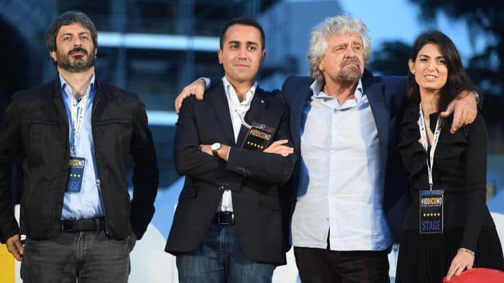 Altro che rinnovamento: Raggi, Di Maio e Fico fanno da spalla a Conte