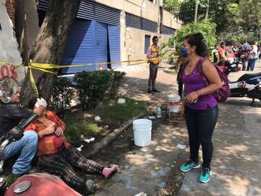 Messico, tremendo terremoto mette in ginocchio la capitale 11