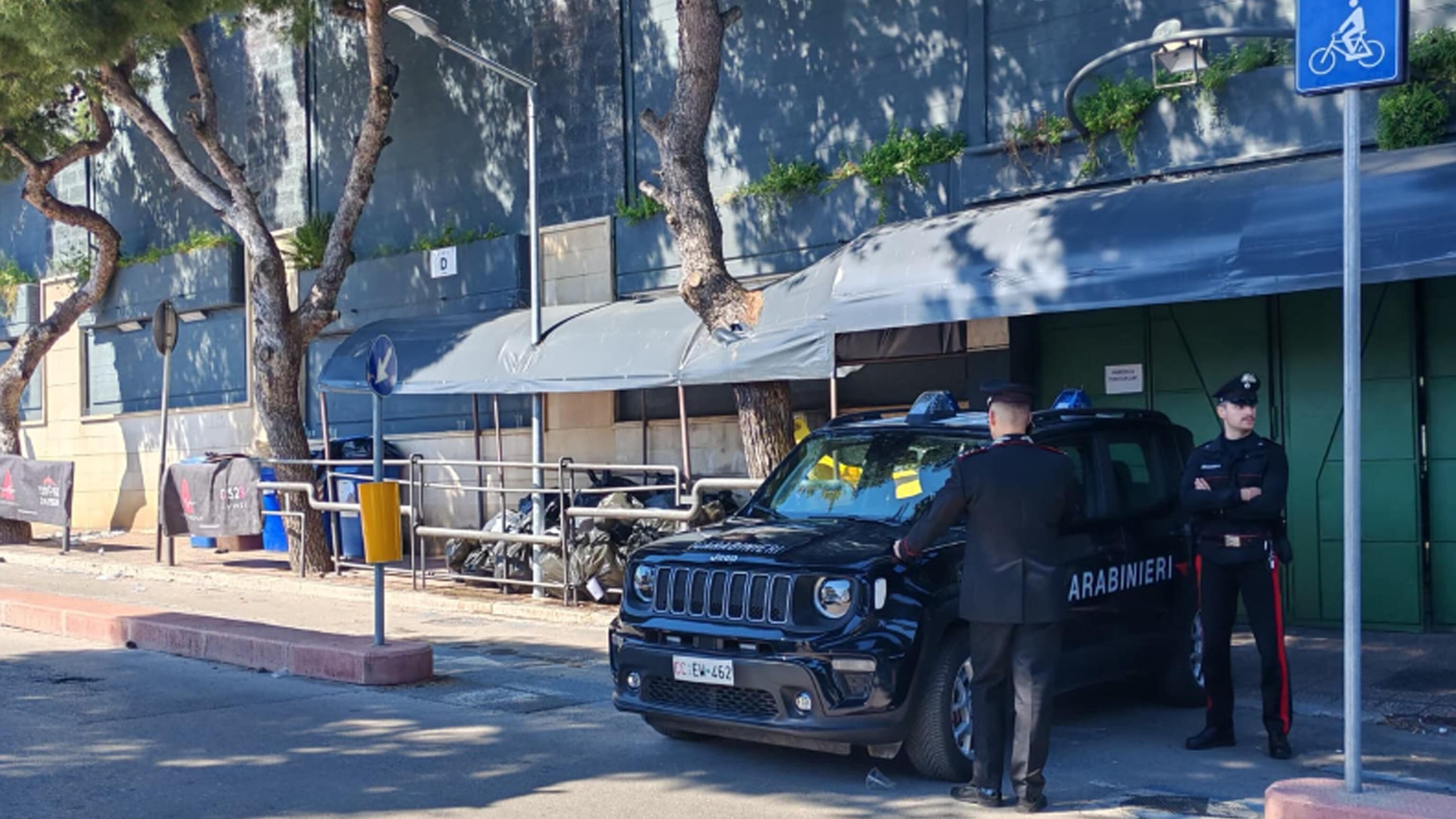 Bisceglie, sparatoria in una discoteca: morto un 43enne