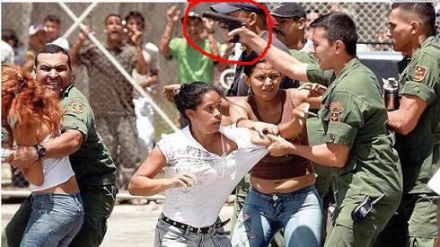 Venezuela, ancora violenze. Capriles: "Oltre un milione di schede sospette"
