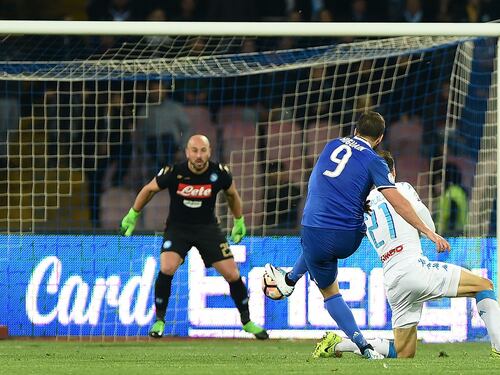 Juve-Napoli, il fratello di Gonzalo Higuain. "Quanto godo, De Laurentiis"