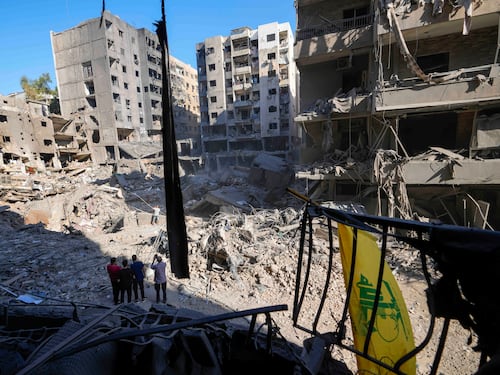 Beirut allo sbando tra lutto e sollievo. Esercito in allerta: unità e pace civile
