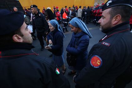 Roma blindata per la Via Crucis 8
