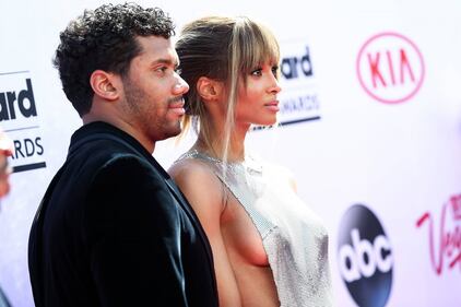 Ai Billboard Music Awards Ciara incanta il red carpet 23