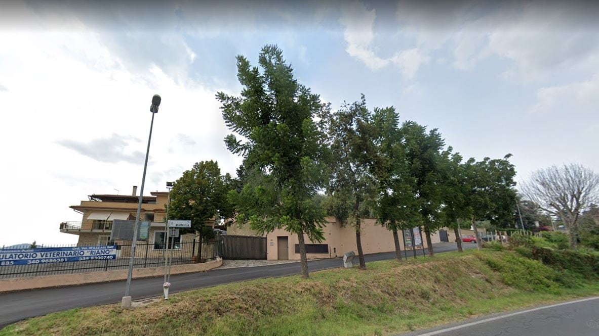 Svegliati in piena notte da ladri vestiti da agenti: paura per madre e bimbi