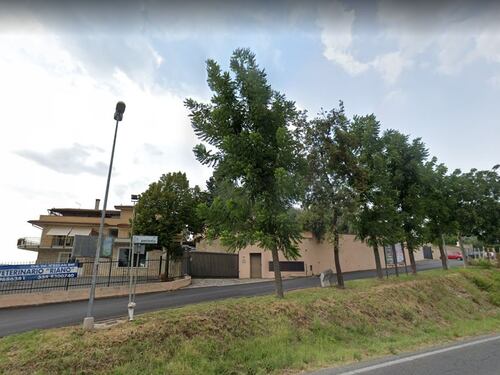 Svegliati in piena notte da ladri vestiti da agenti: paura per madre e bimbi