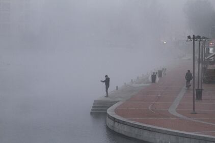 Milano, nebbia sui Navigli  5