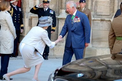 Il Principe Carlo e Camilla per l'anniversario dello sbarco in Normandia  5