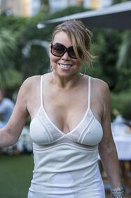 Mariah Carey, tutte le foto a Saint Tropez 15