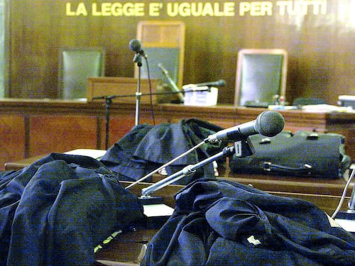 La giudice Francesca Ercolini trovata impiccata in casa nel 2022, l’autopsia: “Frattura da strangolamento”