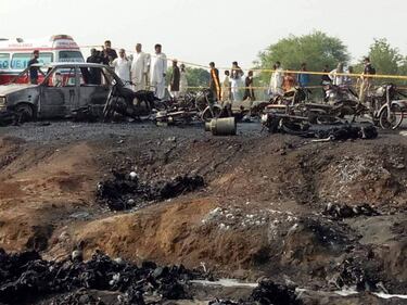 Pakistan, 146 morti nell'incidente a un'autocisterna 18
