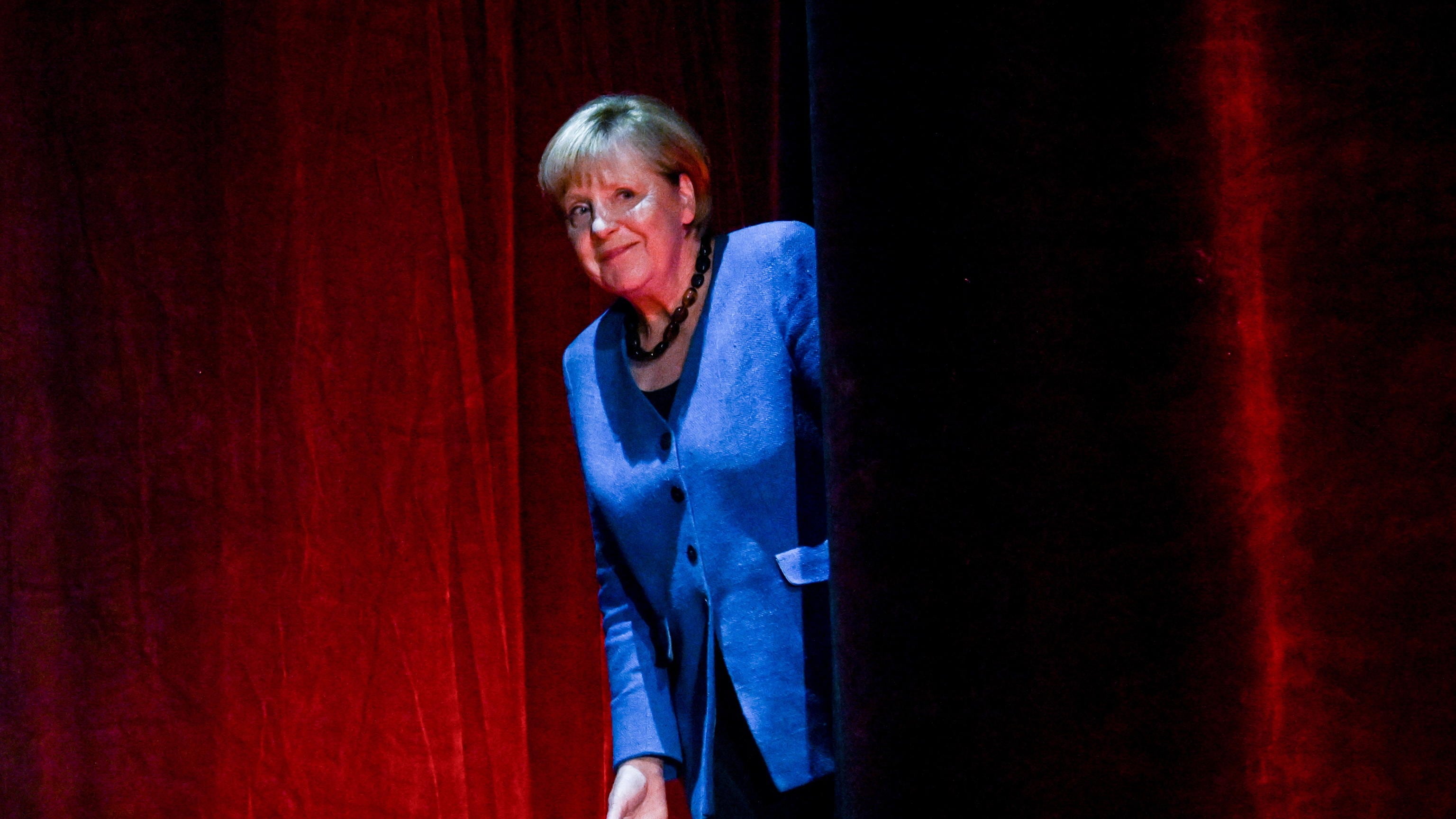 Merkel bacchetta Merz: "L'ascesa di Afd è colpa tua"