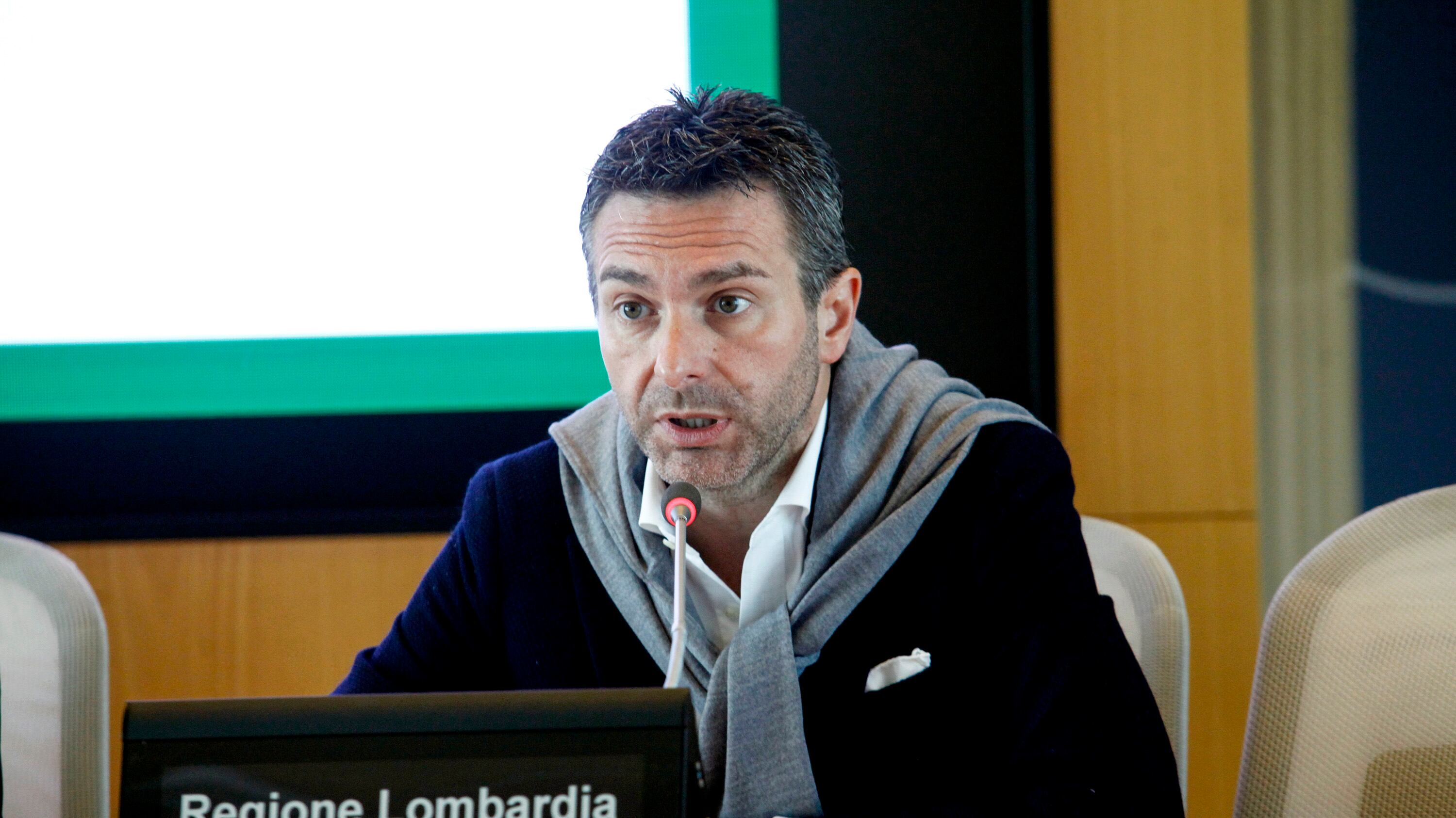 Vaccini, exploit lombardo "E possiamo farne 145mila"