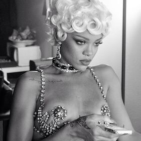 Rihanna, scatti bollenti dal nuovo video 1