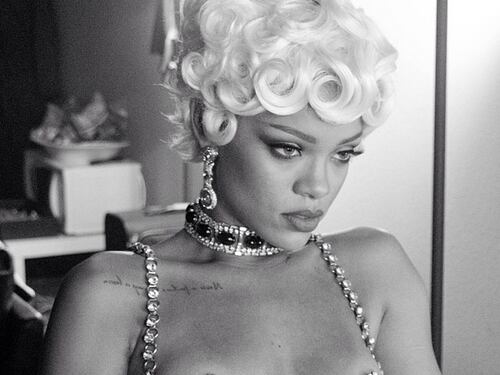 Rihanna, scatti bollenti dal nuovo video