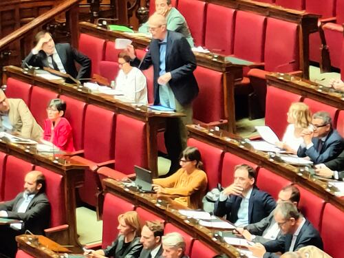 Per Fassino pochi 5mila euro (ma tace sugli altri 7mila)