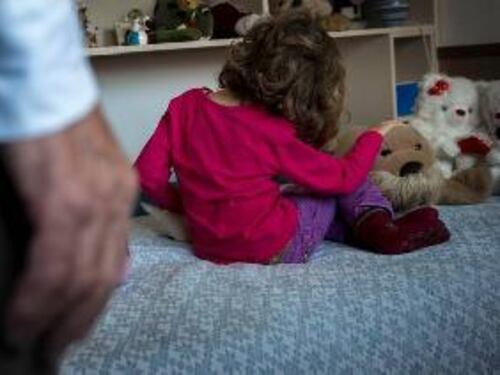 Presunti abusi sulla figlia: da rifare il processo al padre