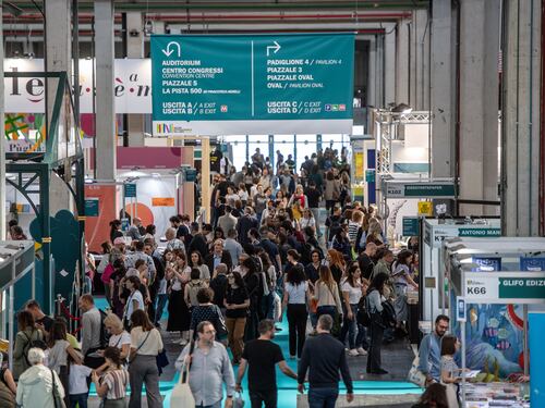 Il pubblico pensa a leggere. L'"intellighenzia" ad altro