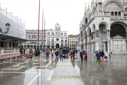 Ancora disagi a Venezia. Acqua alto a 160 cm 1