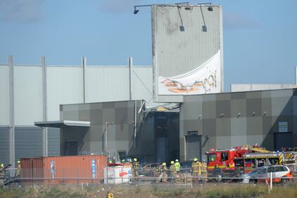 Aereo si schianta su un centro commerciale di Melbourne 1