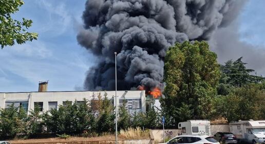 Le fiamme avvolgono l'ateneo della Tuscia 2